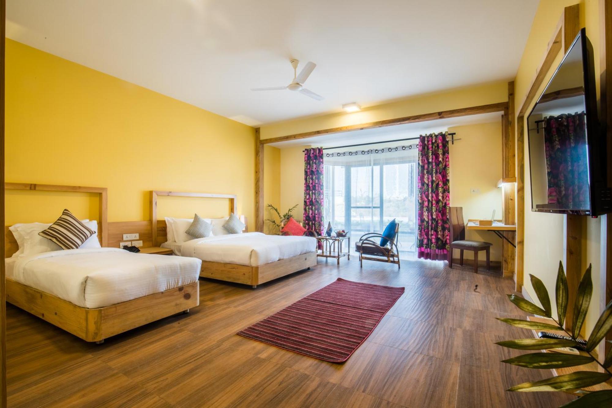 Sunshine Resort Покхара Экстерьер фото